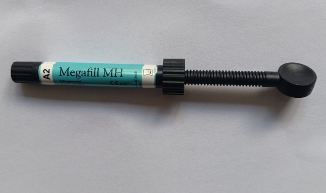 Мегафіл A2 Megafill (Megadenta) шпр. 4.5гр